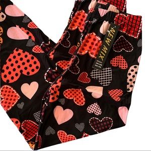 OS Valentine Capri Leggings Size 2-10